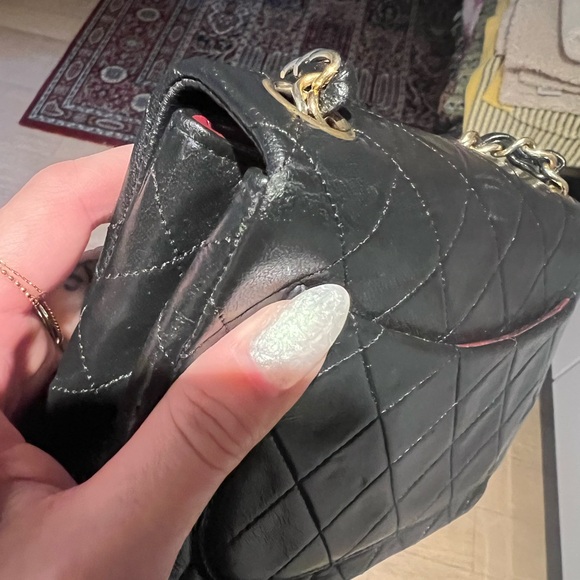 Vintage Classic Chanel Mini Square Flap Black with Gold Hardware - Picture 8 of 17